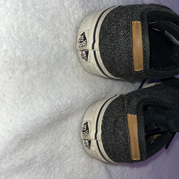 Vans - Picture 4 of 4